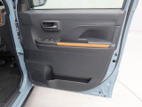 中古車は一物一価、同じようなお車でも、整備状況、外内装の状態など様々です。