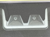 【スマートアシスト】走行中に前方の車両等を認識し、衝突しそうな時は警報とブレーキで衝突回避と被害軽減をアシスト。より安全にドライブをお楽しみいただけます。