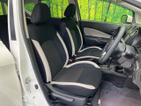 運転席シート廻りは使用感も少なく、良好な状態となっています。丁寧に使われていたことがよくわかりますね。