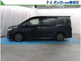 【両側電動スライドドア】ワイヤレス連動式なので遠隔操作ができ大きい荷物もっていても楽々開閉ができます♪とっても便利な機能です