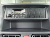 社内のオアシス的存在であるFM/AMラジオを装備☆