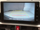 【バックカメラ】あると便利なバックカメラ装備!駐車時に後方がリアルタイム映像で確認できます。立体駐車場や夜間の車庫入れ時に大活躍!運転スキルに関わらず、今や必須となった装備ですね♪