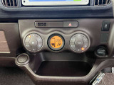 オートエアコンで快適な車内温度を演出してくれます!