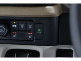 ECONボタンで低燃費モードに☆☆☆ECONスイッチを上手に使ってエコドライブ♪♪環境にもお財布にも優しい装備です☆☆☆