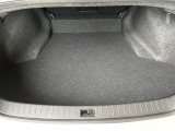 普段のお買い物や通勤、送迎等に十分な荷室スペースを確保しております。