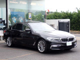 BMW在庫保有台数常時100台以上!ご来店の際はBMW本店(厚木市下荻野140-1)にご来店ください!弊社自慢の全天候型ショールーム!BMW在庫保有台数常時100台以上ございます!