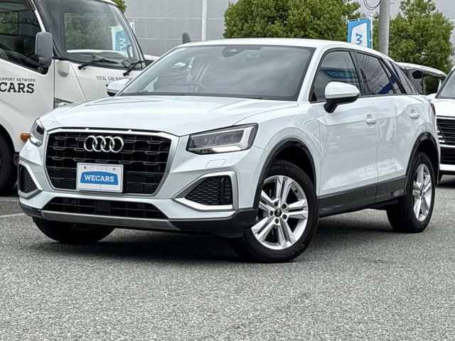 アウディ Q2 