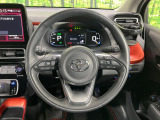 【純正革巻きステアリング】上質な革を使用することで、手にしっかり馴染みとても運転しやすいハンドルです♪