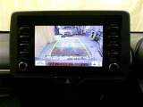 車庫入れなどでバックする際に後方確認ができて便利です。車庫入れ苦手な人もこれで安心!!