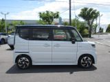 こちらの車両は店頭での現車確認、弊社にご入庫頂ける方限定の販売とさせて頂きます。遠方のお客様には大変申し訳ございませんがご了承をお願い致します。