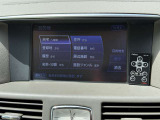 日産純正メモリーナビ。操作も簡単なタッチパネルです。