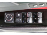 運転席ドアスイッチ回りの画像です。