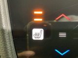 運転席&助手席シートヒーター付で、寒い日も快適です。