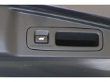 ☆電動リアゲート☆荷物で両手が塞がっていてもワンタッチボタンでリアテールゲートを自動で開閉できます。