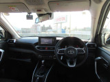 見通しのよいすっきりとした視界で、誰でも運転しやすいです。運転のしやすさは疲れにくさにも繋がりますよ♪