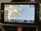 いまや必須装備「ナビゲーション」搭載!知らない場所に、スイスイッとドライブ。なんて便利な機能でしょうか?もう、これなしではハンドルを握れませんね!でも、運転中の操作は危険ですのでご注意ですね☆