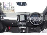 2025年モデル 登録済み未使用車 プレミアムホワイトメタリック/シティブロック(グレー) クライメートパッケージ ダークティンテッドガラス