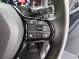 Hondaセンシングの機能のひとつ、アダプティブクルーズコントロール付!アクセルから足を離しても設定したスピードと前車との車間を保ち走行してくれます!車線維持もアシスト☆高速道路で疲労軽減ですね☆