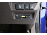 【ETC】便利なETC車載器も装備!高速道路の料金所もスムーズに通過できます。今や必須の装備ですね!お客様用にセットアップをしてのお渡しとなります!