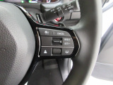 Hondaセンシングの機能のひとつ、アダプティブクルーズコントロール付!アクセルから足を離しても設定したスピードと前車との車間を保ち走行してくれます!車線維持もアシスト☆高速道路で疲労軽減ですね☆