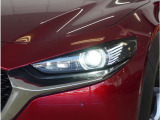 【LEDヘッドライト】省電力で長寿命の明るく運転しやすいLEDヘッドランプです。明るく照らすので暗い夜道からお客様を守ってくれます。お近くの広島マツダまでお越しください。