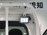 作業灯がついています。荷室の作業が夜でもしやすいですよ。