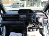 オーディオ付きのお車です!もちろん各種ナビ、オーディオへの交換も承っていますのでお気軽にご相談ください♪