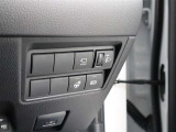 オートマチックハイビームは、対向車や先行車がいたら、自動でロービームに切り替えてくれます