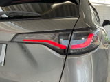 特徴的なデザインで後方からの確認しやすいLEDリアコンビネーションランプ
