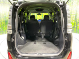 普段のお買い物や通勤、送迎等に十分な荷室スペースを確保しております。セカンドシートを倒すと、大きな荷物の積載も可能です♪