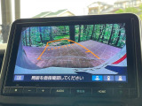【バックカメラ】駐車時に後方がリアルタイム映像で確認できます。大型商業施設や立体駐車場での駐車時や、夜間のバック時に大活躍!運転スキルに関わらず、今や必須となった装備のひとつです!