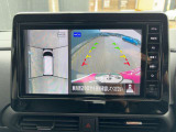 空の上から見下ろすような視点で駐車が出来る「アラウンドビューモニター」が表示されますので、駐車が苦手な方にも心強い味方になってくれるはずです♪