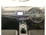 【前方視界】開放的な前方視界!運転がしやすく疲れにくいです♪窓が大きく、見通しがとっても良いおクルマですよ♪