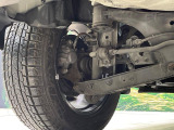 お車を安心してお乗りいただく為には、足回りの定期点検が欠かせません。サービスサポート(有償保証)では無料点検もご提供しており、安心のカーライフをお過ごしいただけるサポート体制が整っています。