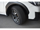 タイヤサイズは225/60R17です。