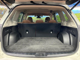 【パワーバックドア】スマートキーや運転席のボタンを押すだけでリアゲートが自動で開閉します!荷物を持っている時や、高い位置にあるバックドアを閉める際に便利な機能です♪