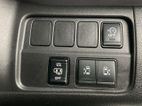 運転席スイッチ部 人気装備の両側オートスライドドア付きで、とっても便利です!!