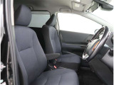 【フロントシート】運転しやすいドライバーズコックピット!ドライブが楽しくなります。