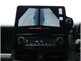 パノラミックビューモニター装備!サイドビュー/車両に取り付けたフロント、サイド、バックカメラの映像を合成しての映像を画面上に表示させることで、低速時の運転を補助する装置です。車両本体の取扱書もお読みく