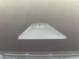 【トヨタセーフティセンス】走行中に前方の車両等を認識し、衝突しそうな時は警報とブレーキで衝突回避と被害軽減をアシスト。より安全にドライブをお楽しみいただけます。