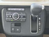 ■エアコンはオートエアコンで快適です♪