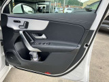 お気軽にお問い合わせください。Tel:075-325-0440 Mobile:070-2313-8676  中古車担当:時女まで
