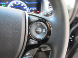 Hondaセンシングの機能のひとつ、アダプティブクルーズコントロール付!アクセルから足を離しても設定したスピードと前車との車間を保ち走行してくれます!車線維持もアシスト☆高速道路で疲労軽減ですね☆