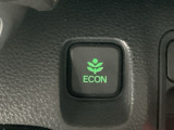 ★ECONスイッチ★ エコドライブを加速しよう!スイッチをONにすると、運転の仕方によるロスを抑え込み燃費をよくするようクルマが頑張ります(*^ー^*)燃費向上にチャレンジ♪