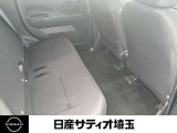 後席も広々していますので、海や山への行楽時も室内で快適に過ごせます!