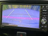 【バックカメラ】駐車時に後方がリアルタイム映像で確認できます。大型商業施設や立体駐車場での駐車時や、夜間のバック時に大活躍!運転スキルに関わらず、今や必須となった装備のひとつです!