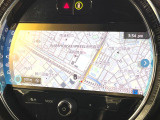 ●純正ナビ:一体感のあるナビは、高級感ある車内を演出してくれます。オーディオ機能も充実しておりますので、運転もより楽しめます♪