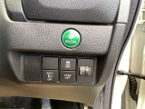 【eコンスイッチ】低燃費運転をサポートするECONモード。スイッチをONすると、エンジンやトランスミッション、A/Cなどを協調制御し、燃費の向上に貢献。エコドライブの効果を高めます。