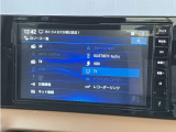 日産純正メモリーナビゲーションです♪目的地まで案内するナビゲーション機能の他にフルセグ画質で楽しめるTVやBluetooth Audioなど多彩な機能が満載で運転を快適にサポートしてくれます☆