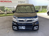 お客様に安全で快適なカーライフをお送りいただくために、中古車にも高いレベルの品質基準を設け、その基準に従って、全ての中古車について納車前整備を実施しています。